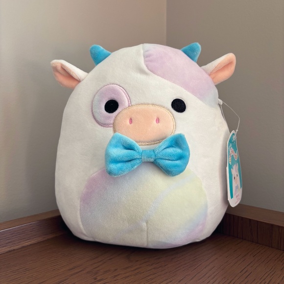 Squishmallows 8" Belozi the Cow US Exclusive - Picture 1 of 7